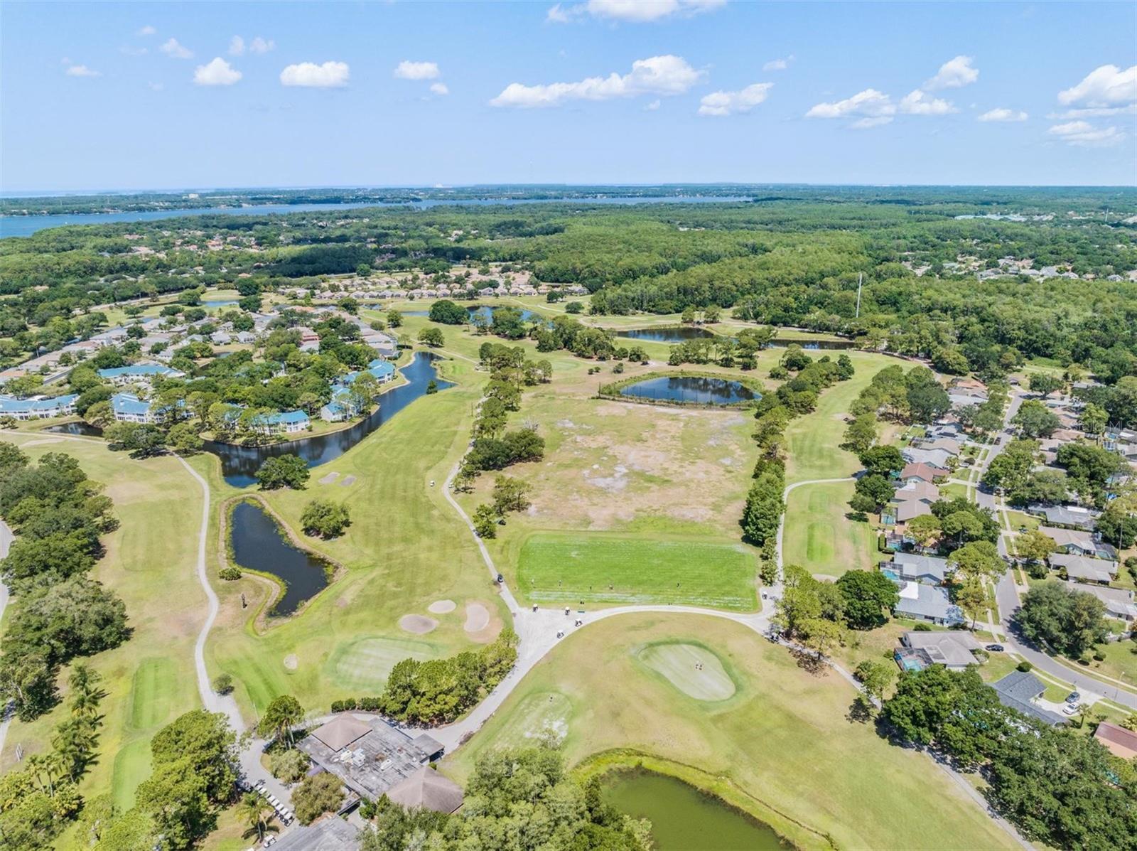 Listing photo id 91 for 3727 Janus Way