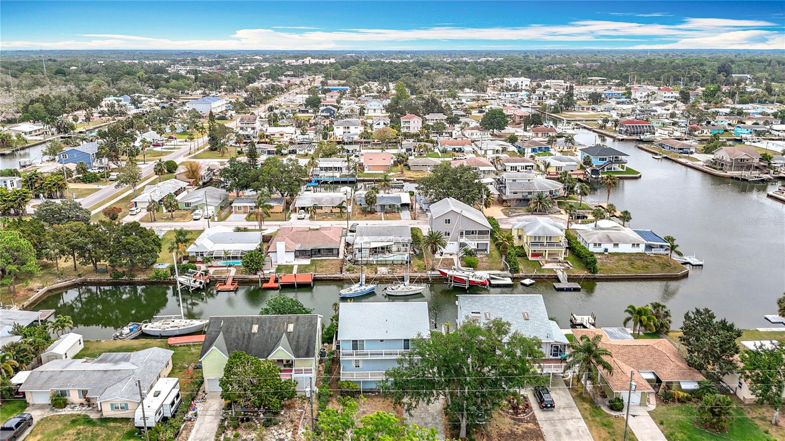 Image 2 of 46 For 13918 Raie Avenue