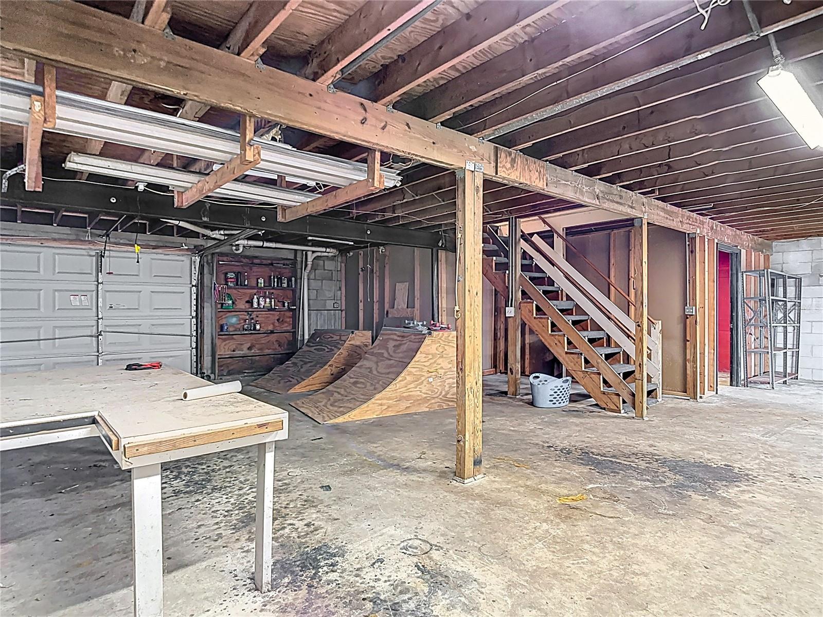 Image 35 of 46 For 13918 Raie Avenue