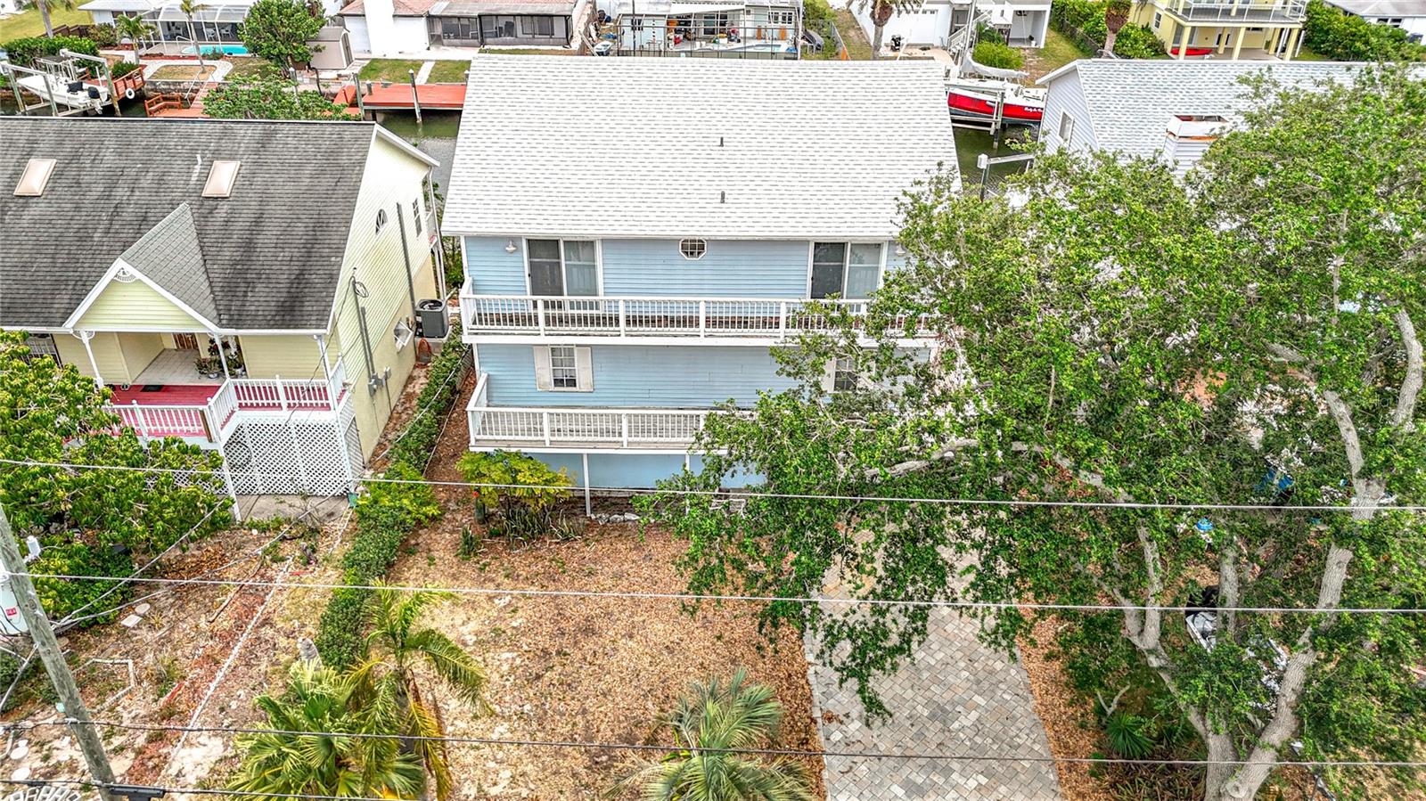 Image 8 of 46 For 13918 Raie Avenue