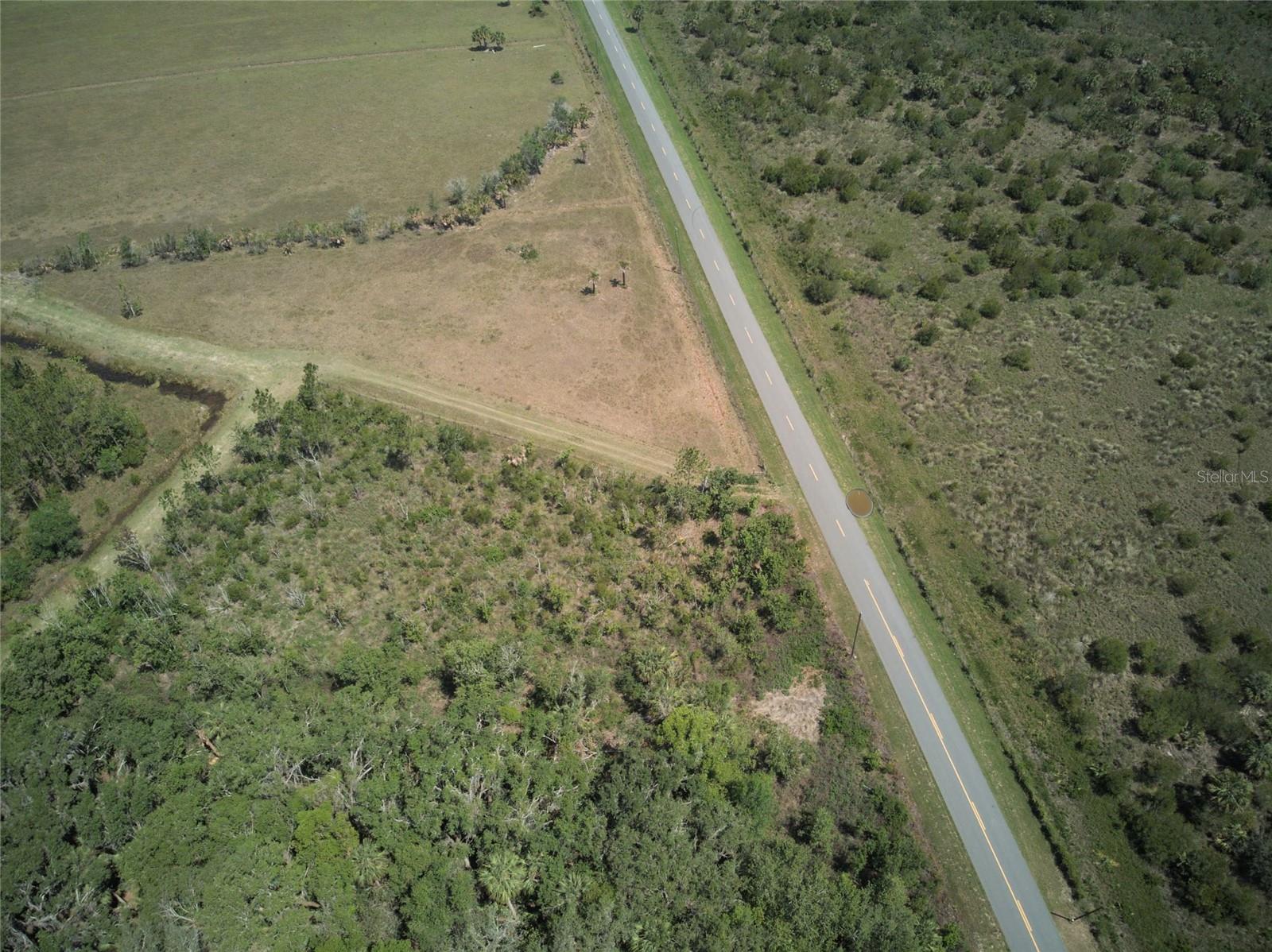 Image 3 of 6 For Emeralda Island Road