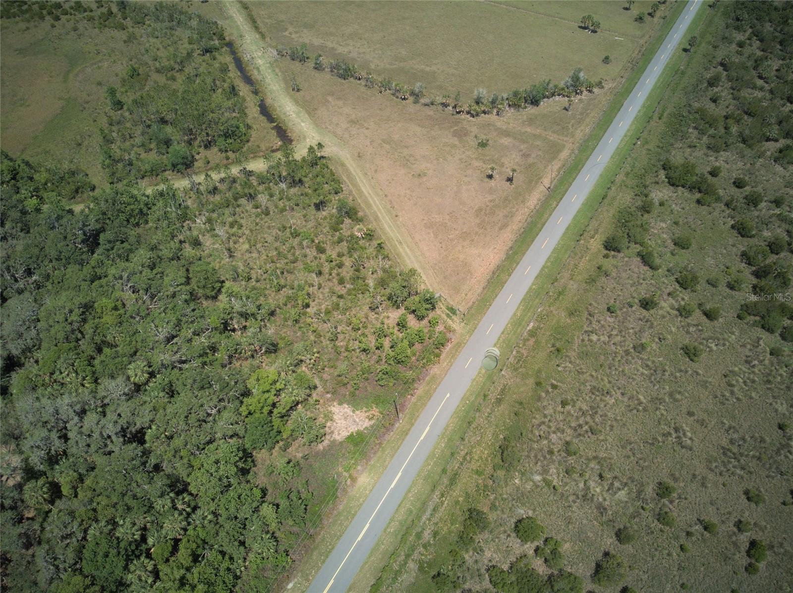 Image 5 of 6 For Emeralda Island Road