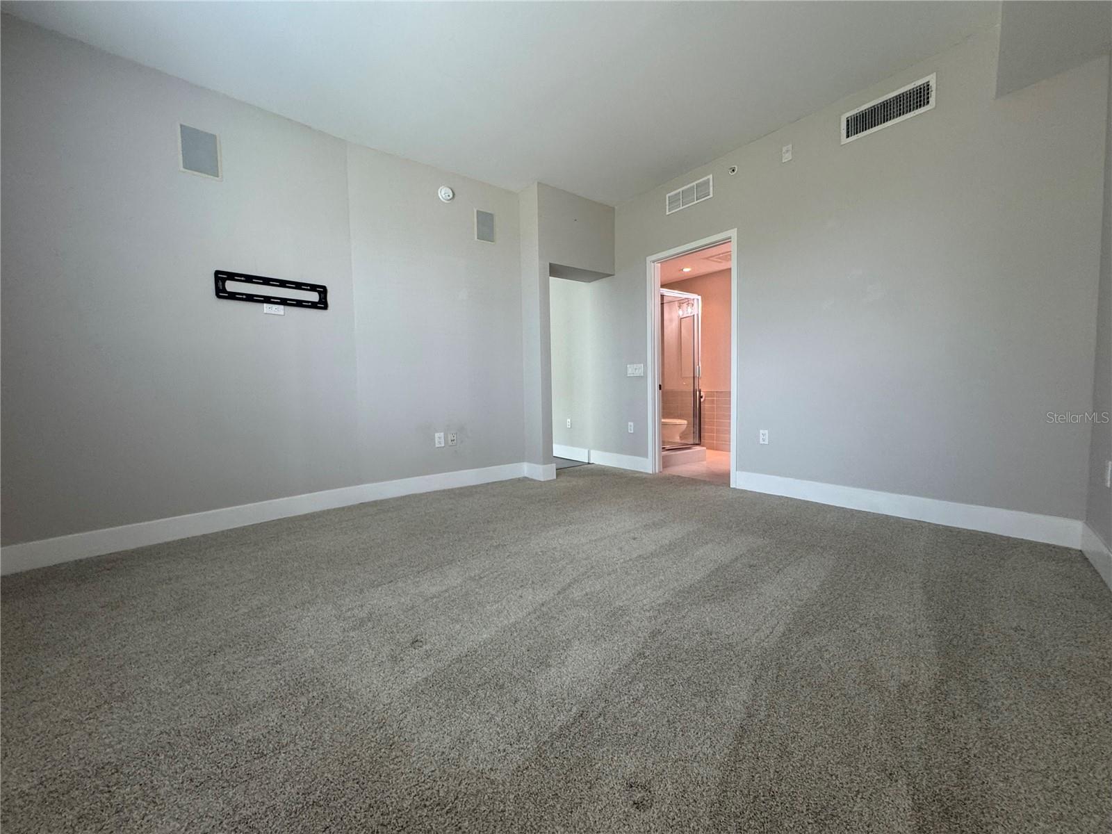 Image 25 of 49 For 111 12th Street 1315