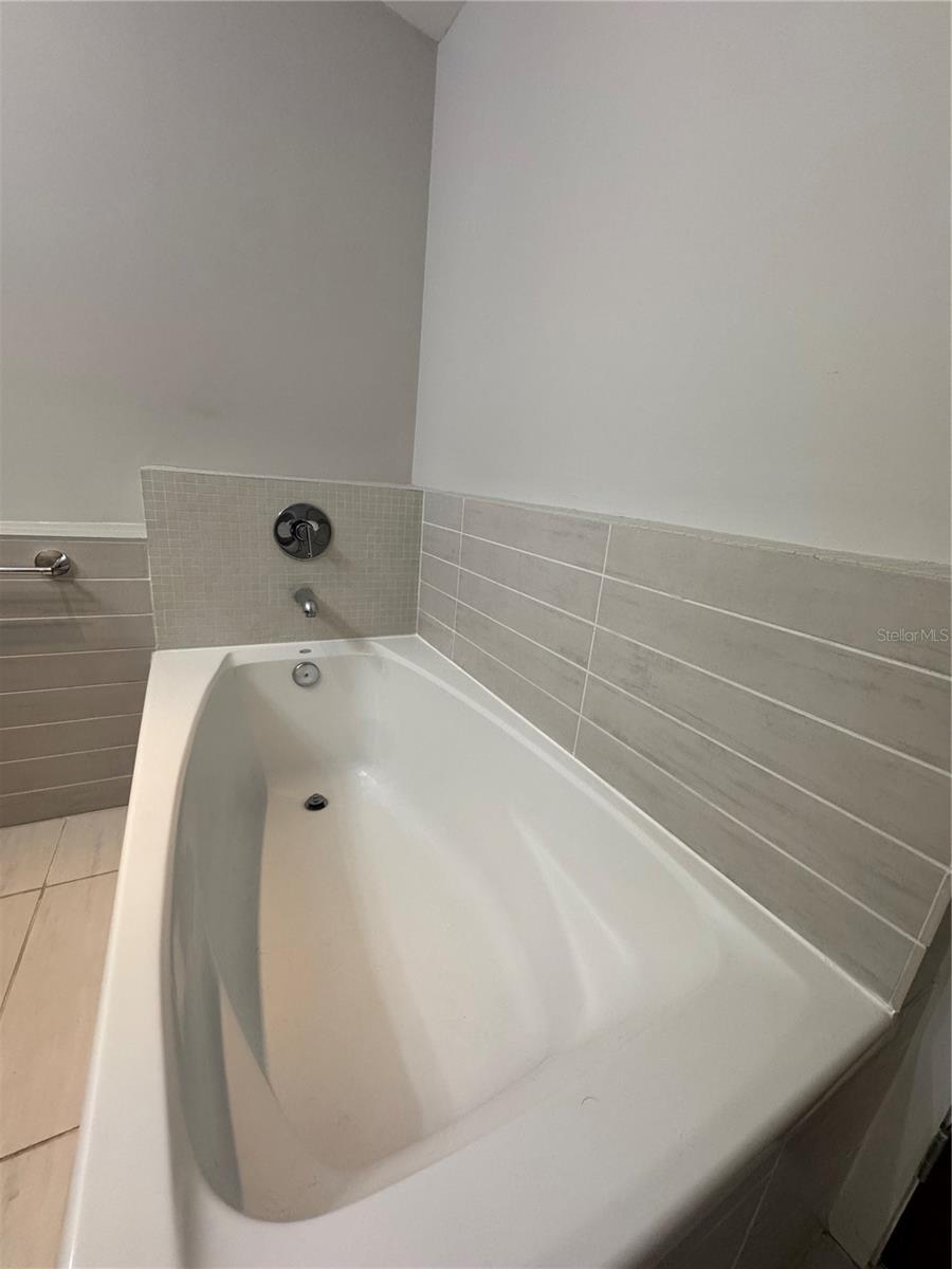 Image 41 of 49 For 111 12th Street 1315