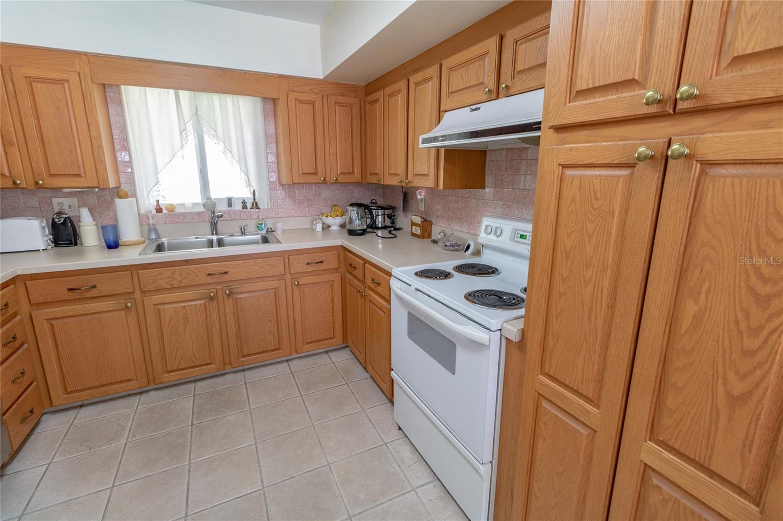Image 10 of 28 For 2854 60th Street N