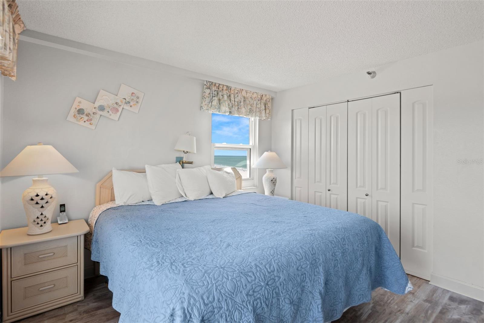 Image 14 of 31 For 13440 Gulf Boulevard 501