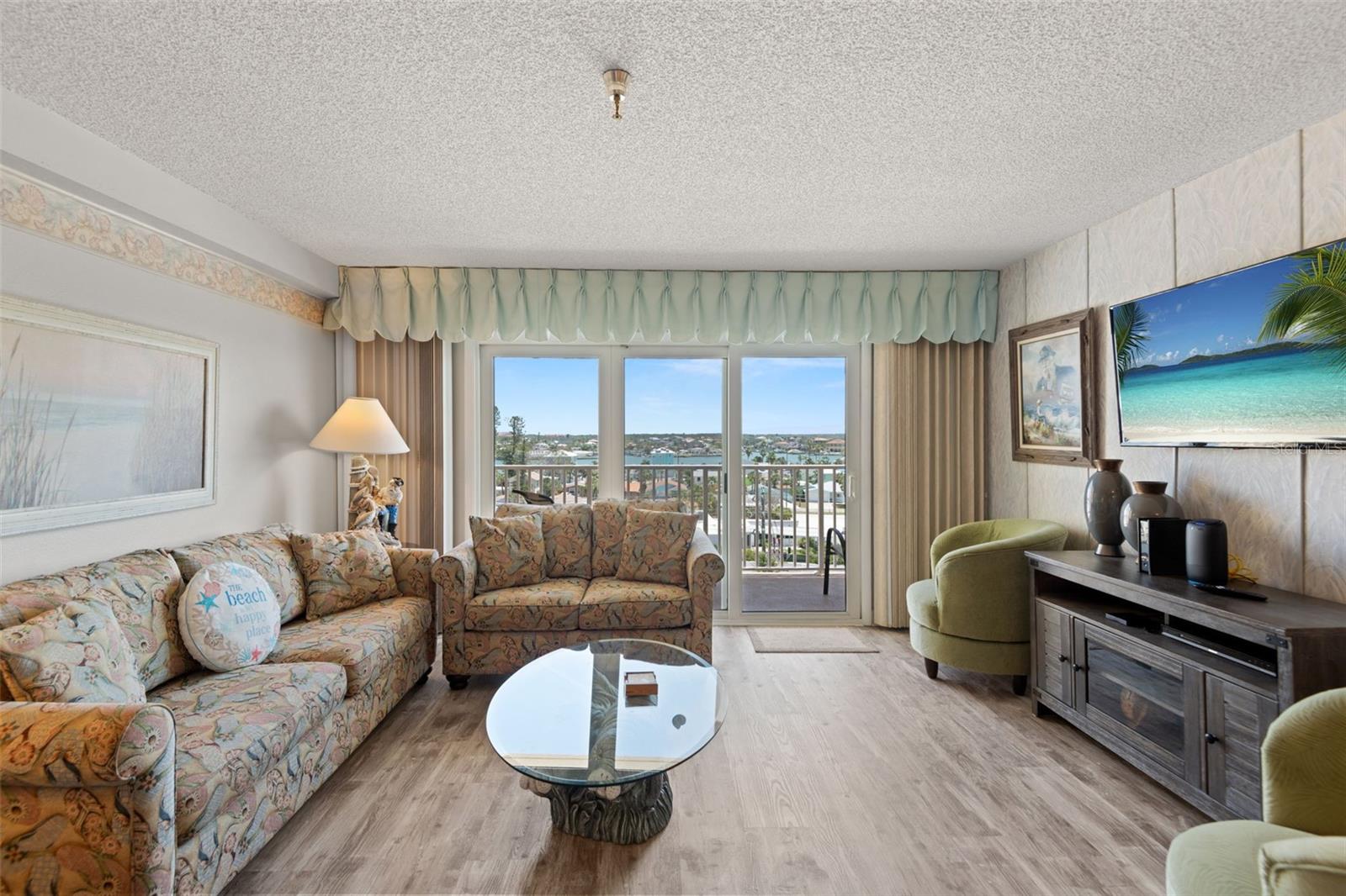 Image 8 of 31 For 13440 Gulf Boulevard 501