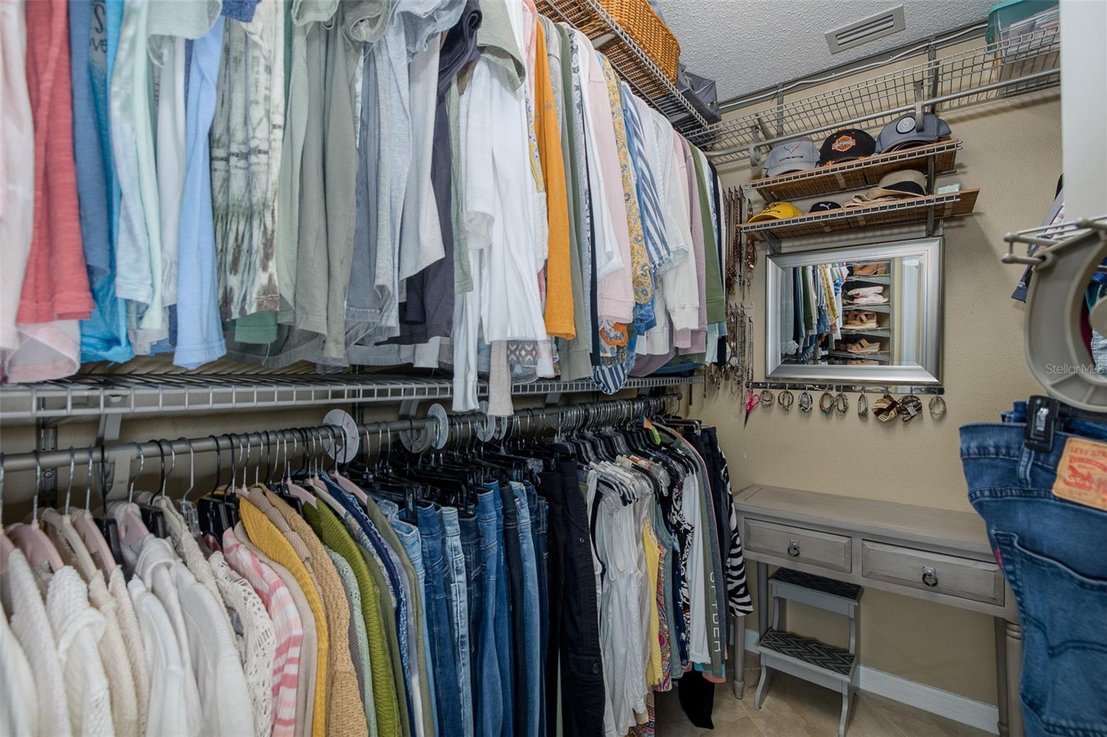 Image 41 of 42 For 1228 Dartford Drive