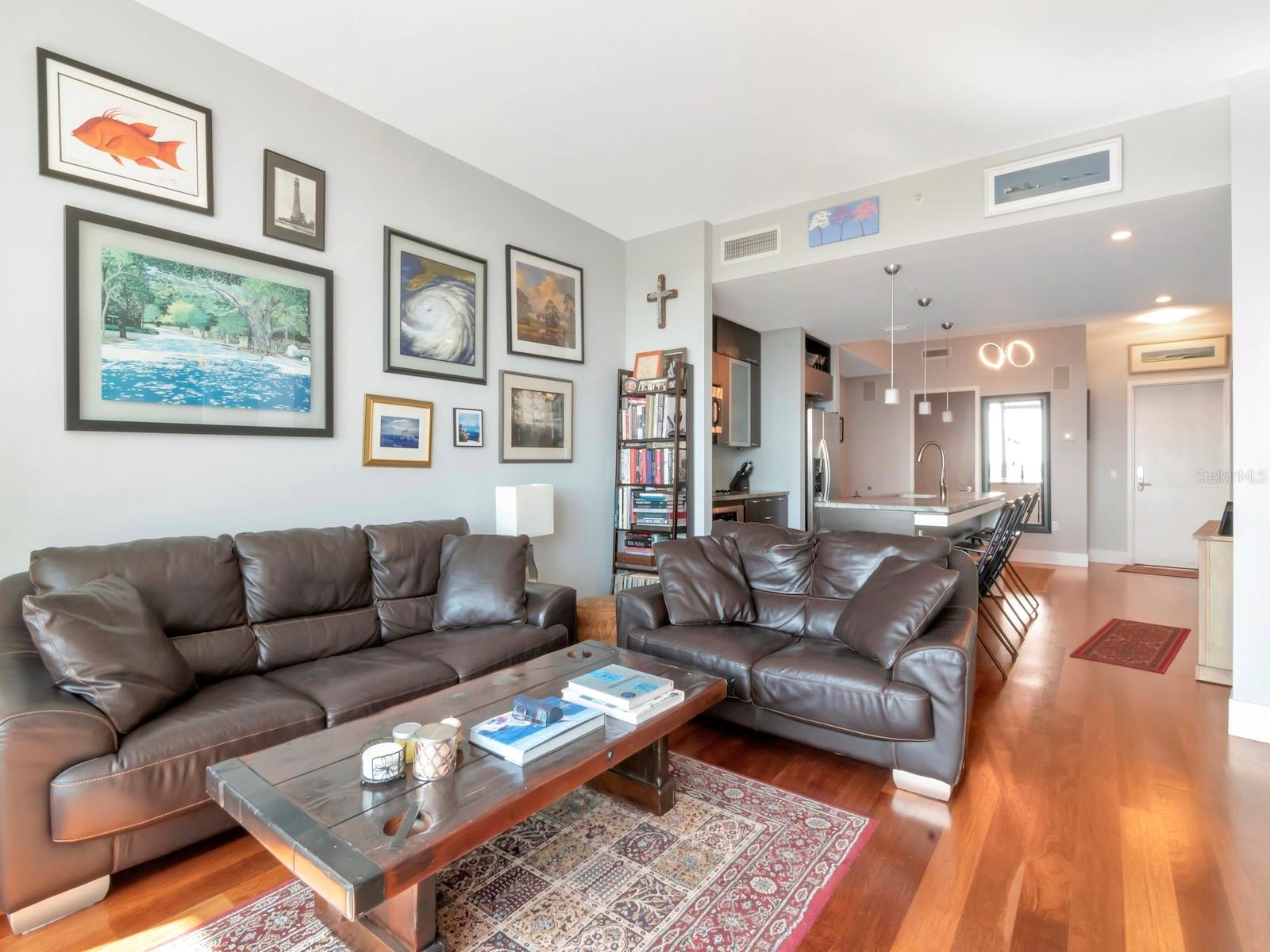 Image 11 of 42 For 912 Channelside Drive 2501