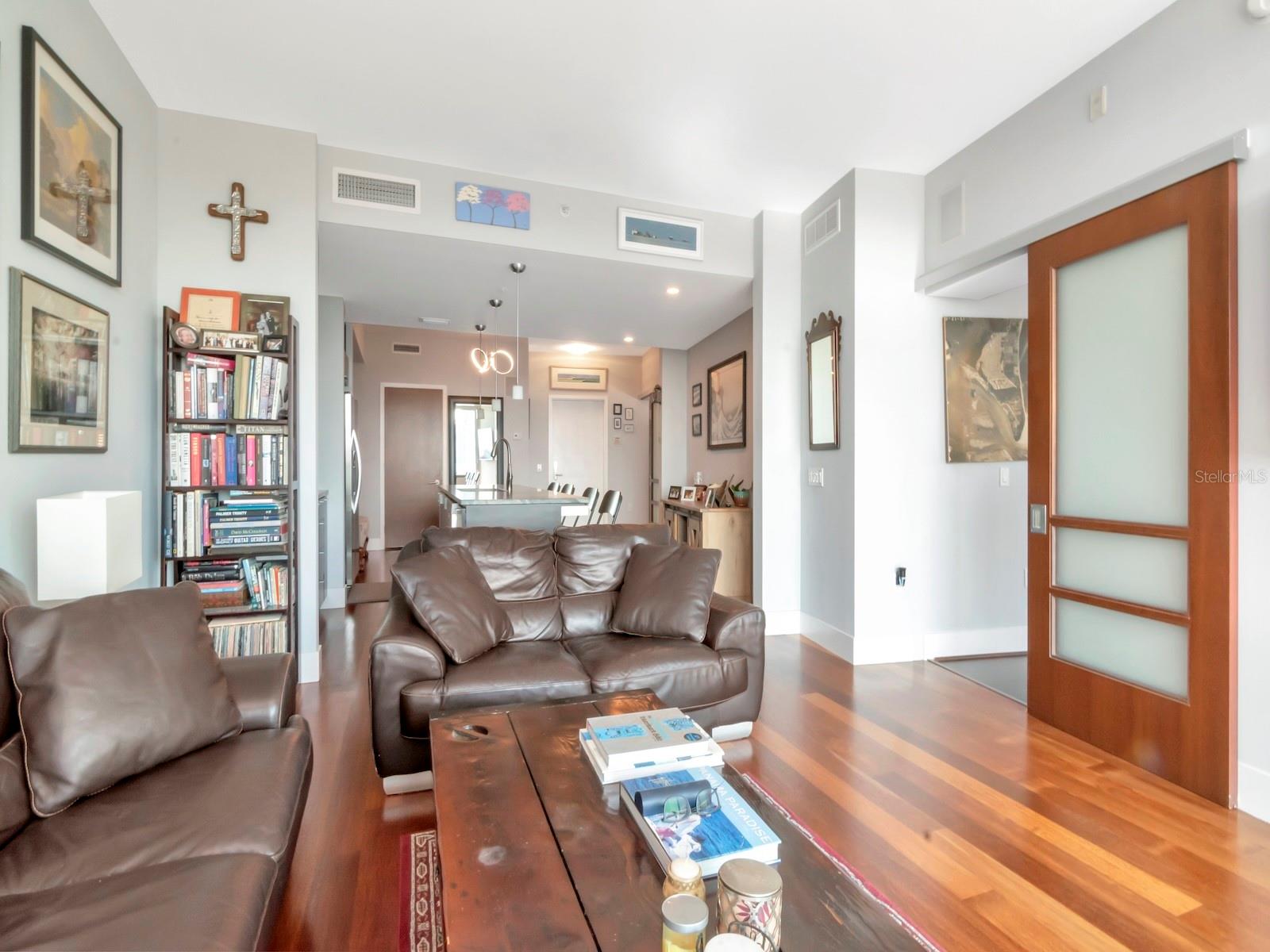 Image 12 of 42 For 912 Channelside Drive 2501
