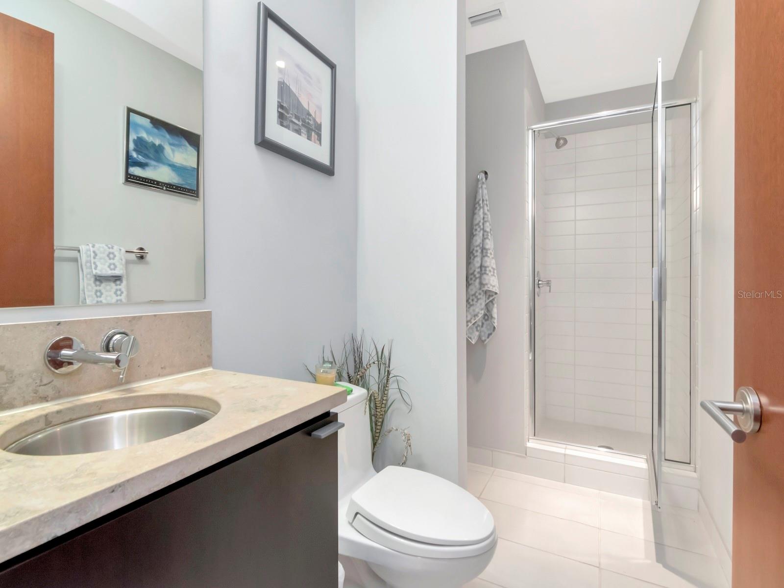 Image 14 of 42 For 912 Channelside Drive 2501