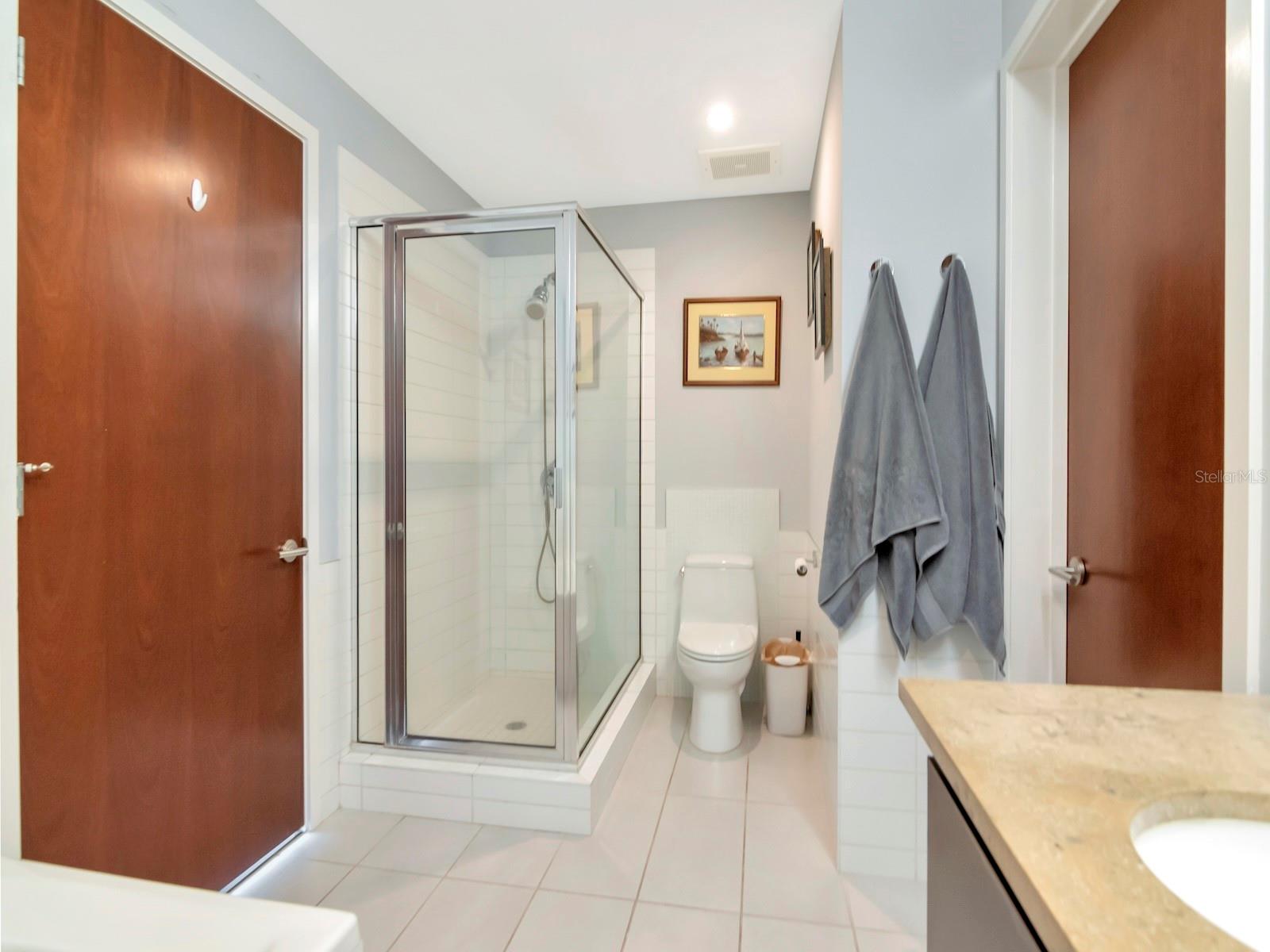 Image 20 of 42 For 912 Channelside Drive 2501