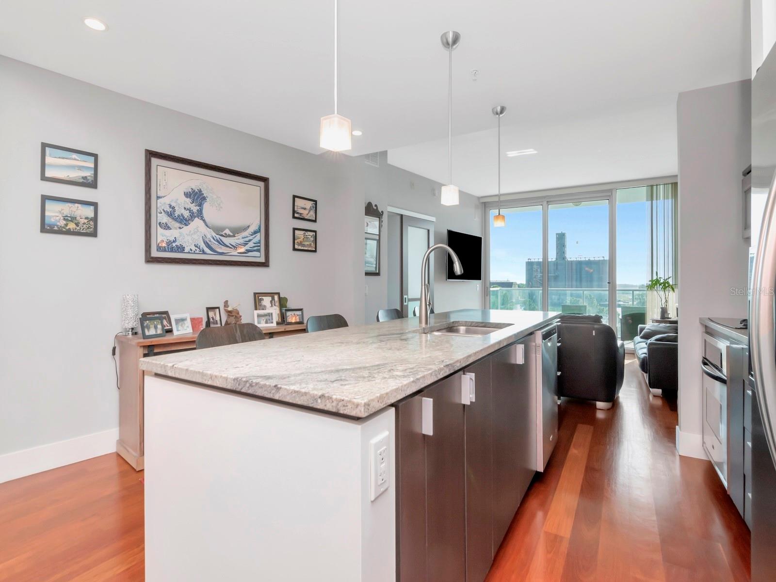 Image 6 of 42 For 912 Channelside Drive 2501
