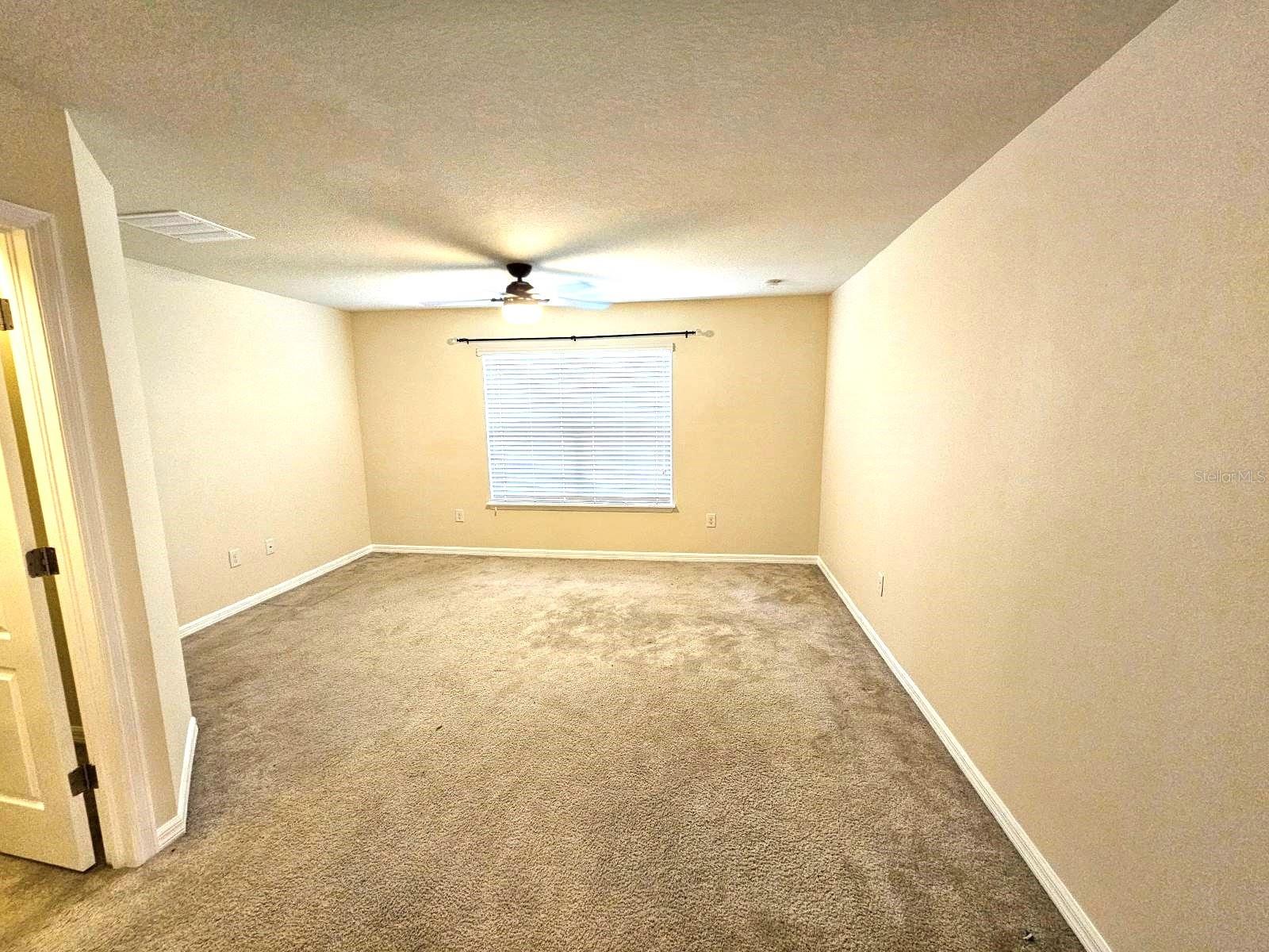 Listing photo id 11 for 5115 Bay Isle Circle