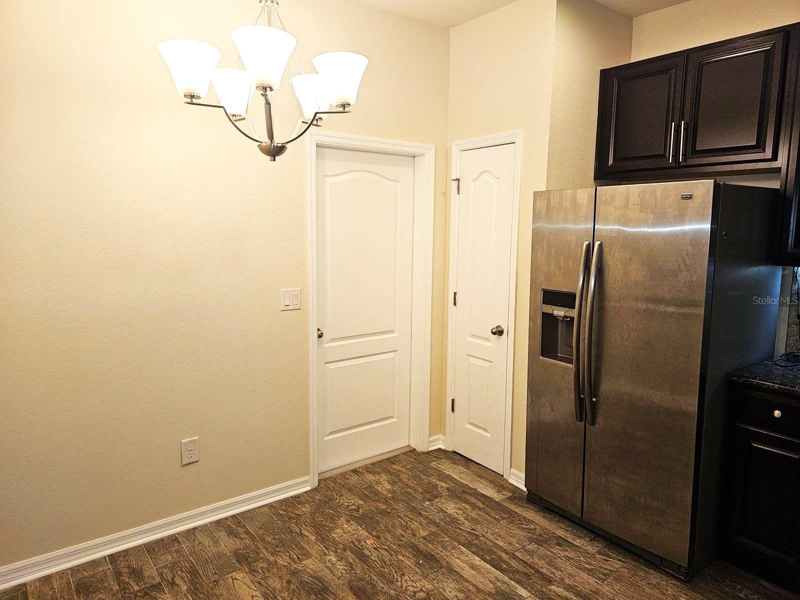 Listing photo id 1 for 5115 Bay Isle Circle