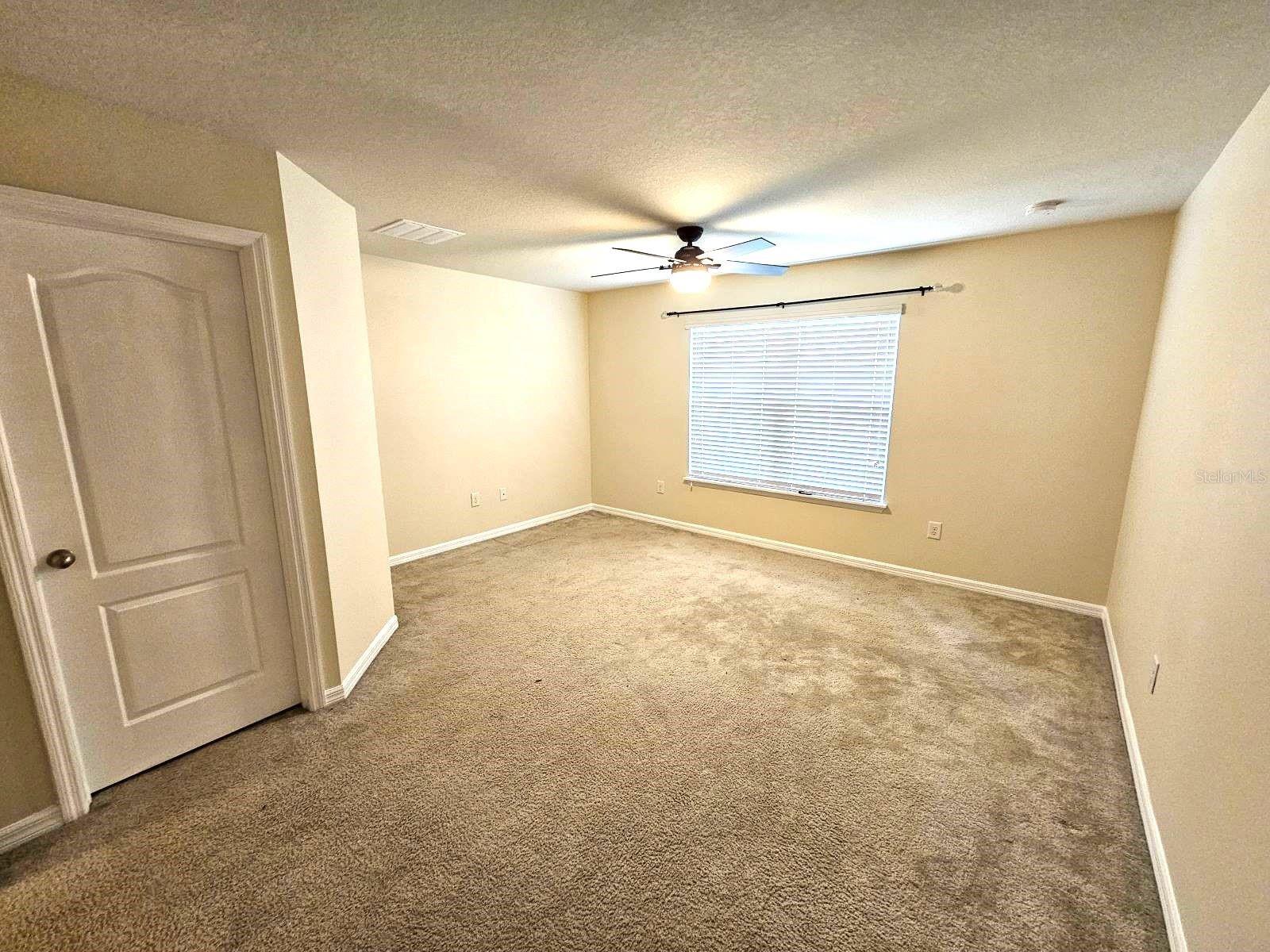 Listing photo id 2 for 5115 Bay Isle Circle