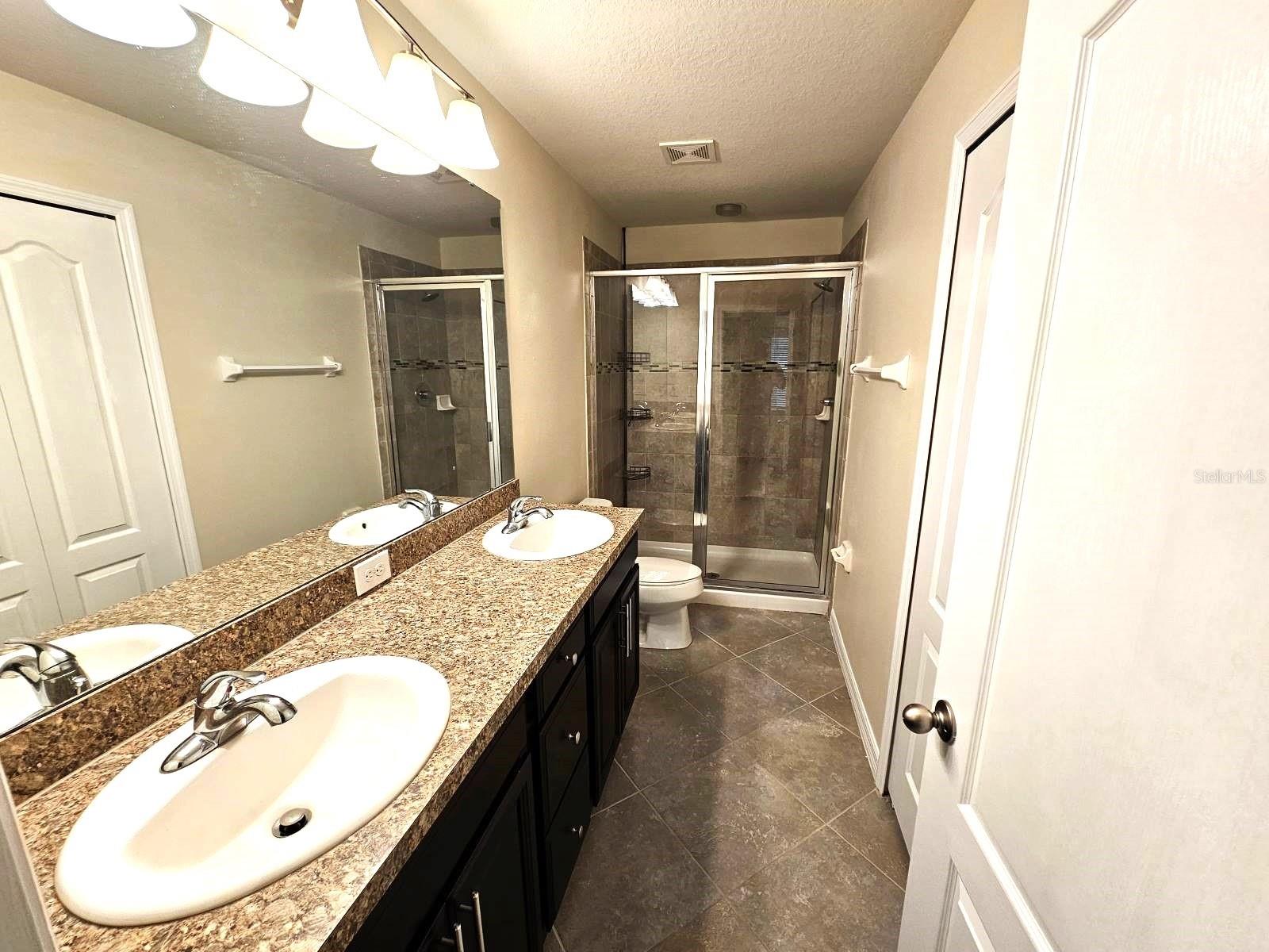 Listing photo id 3 for 5115 Bay Isle Circle