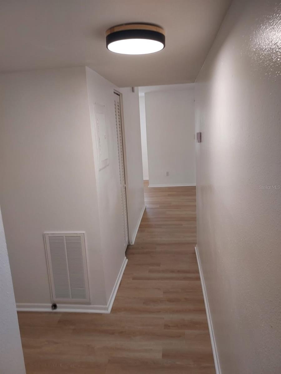 Image 7 of 13 For 5501 Loblolly Court C