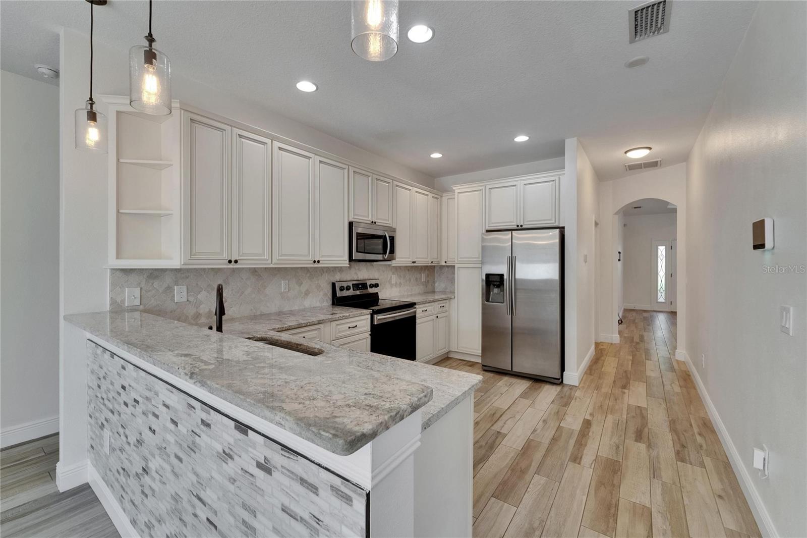 Image 10 of 38 For 3813 Highland Avenue