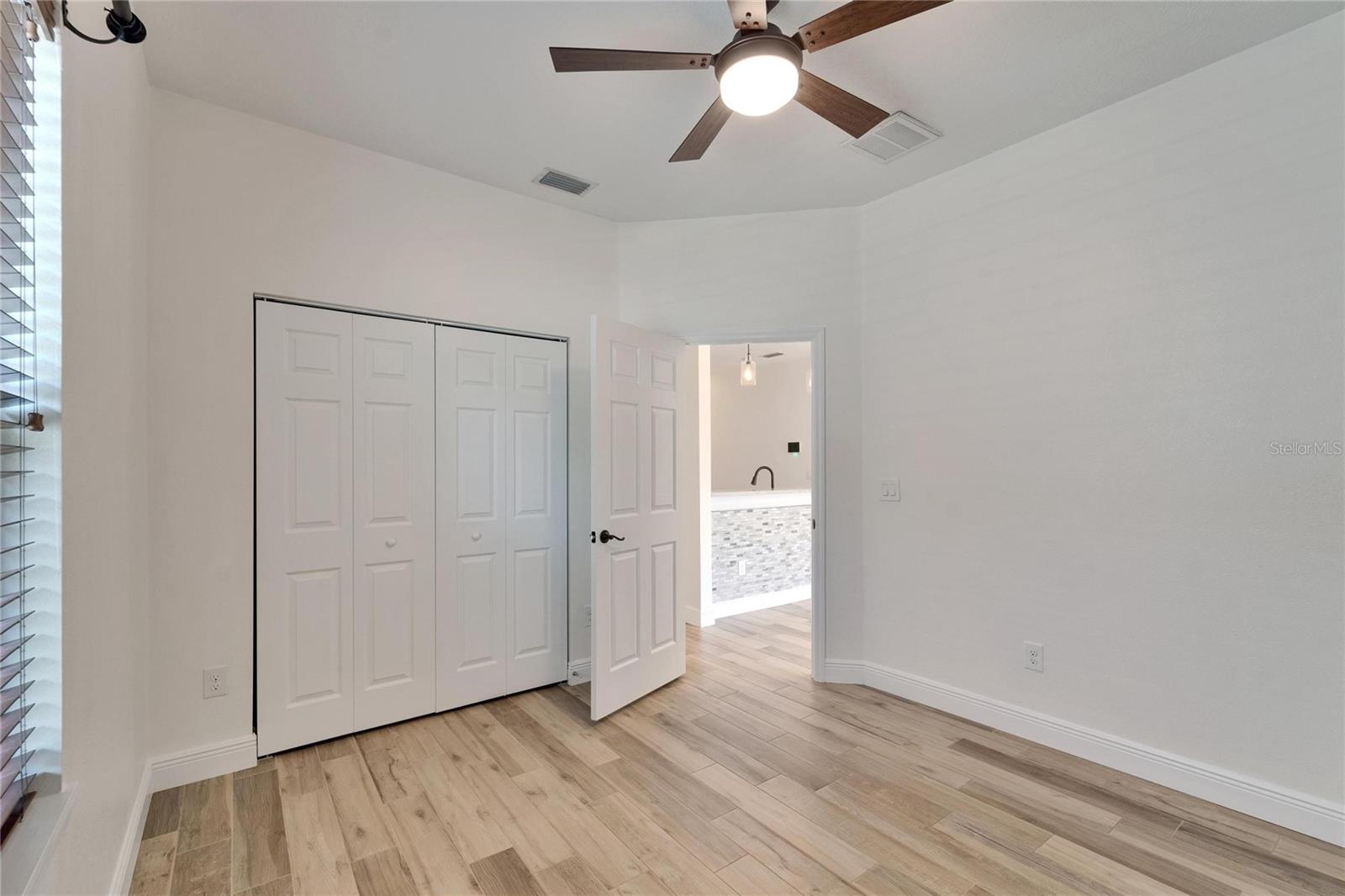 Image 18 of 38 For 3813 Highland Avenue