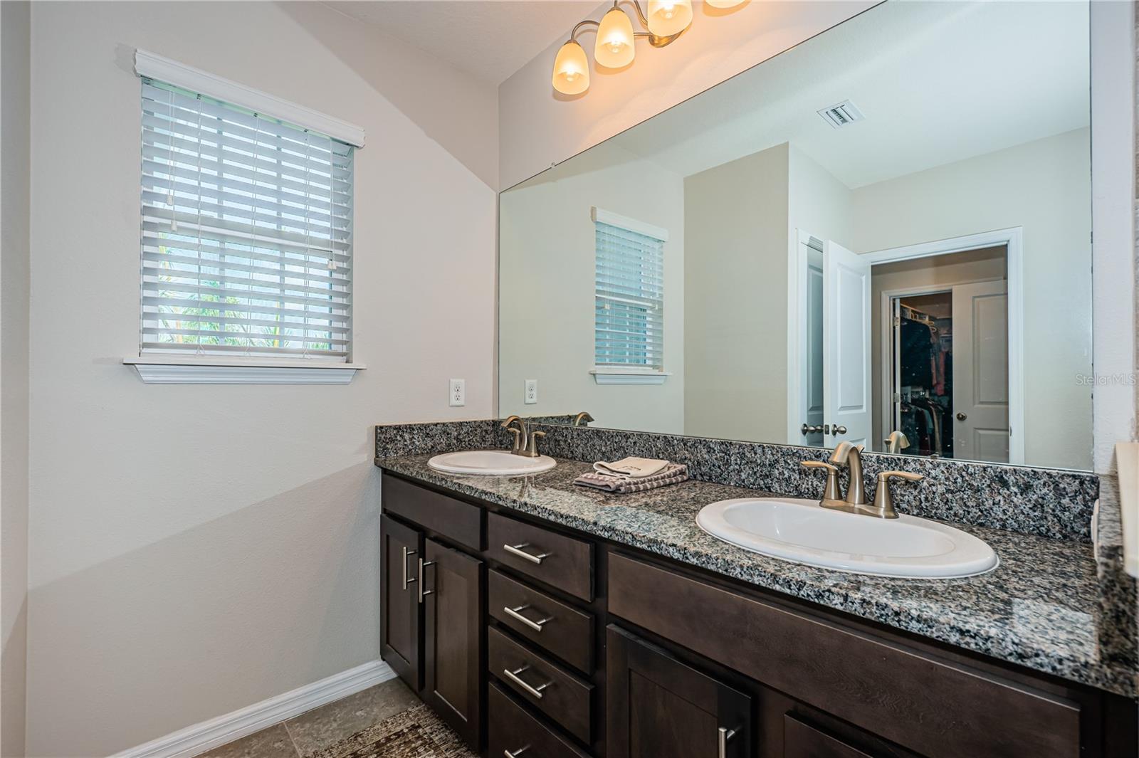Image 28 of 54 For 5225 5th Way N
