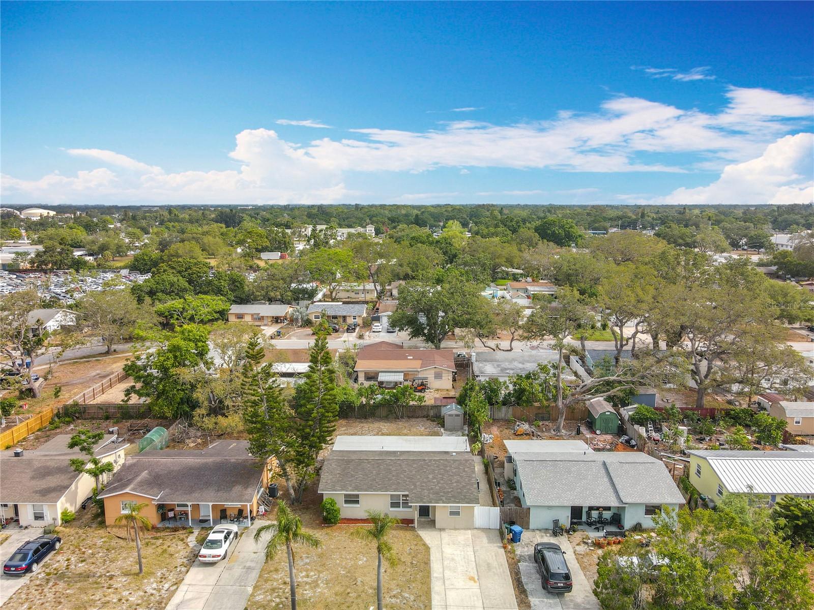 Listing photo id 0 for 6269 50th Avenue N