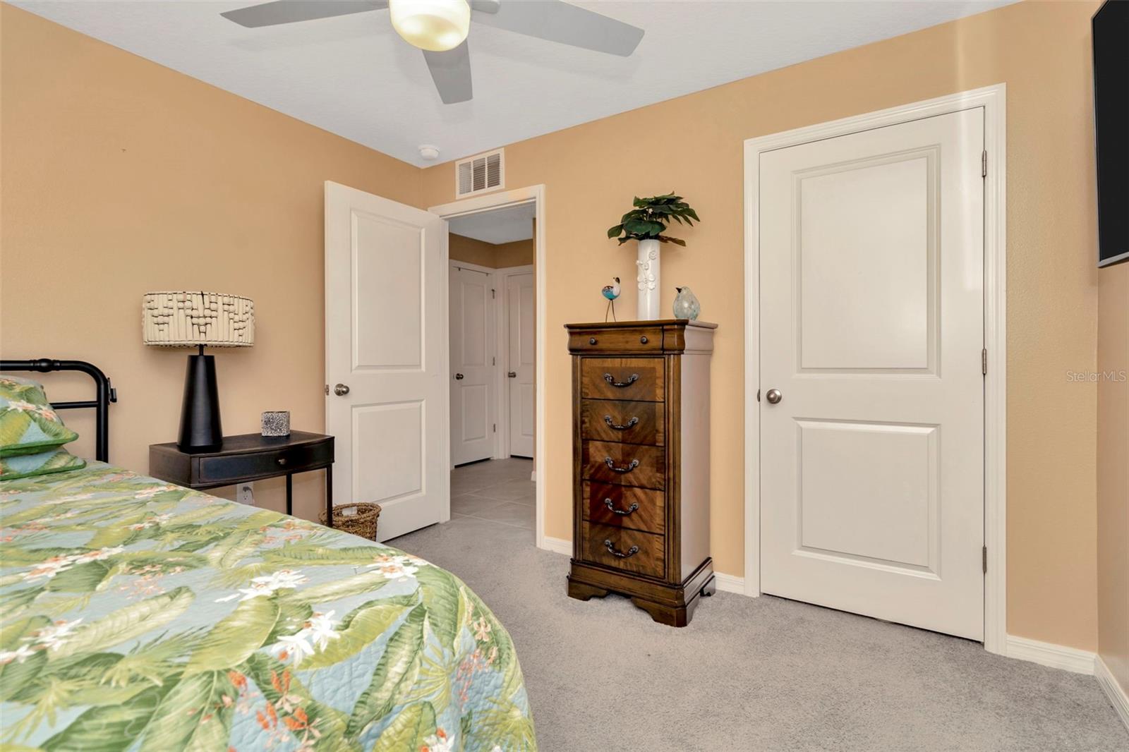 Image 10 of 45 For 16892 Delia Street
