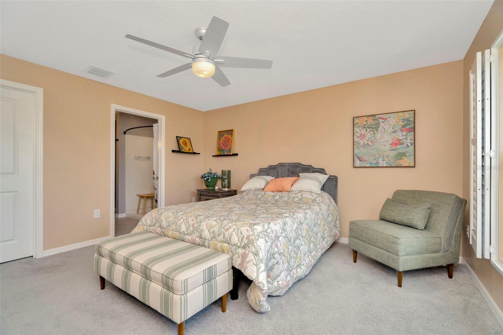 Image 12 of 45 For 16892 Delia Street