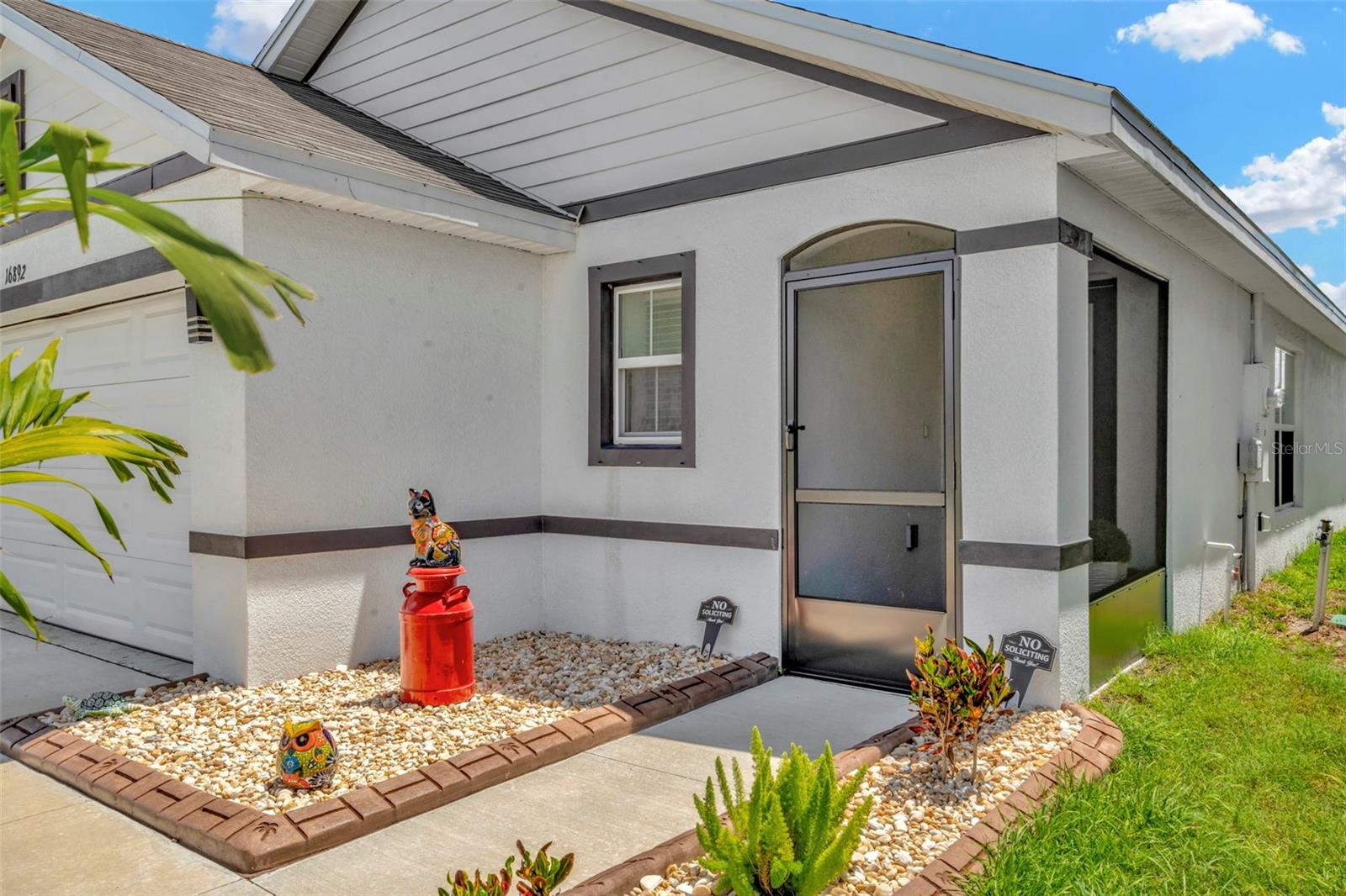 Image 3 of 45 For 16892 Delia Street