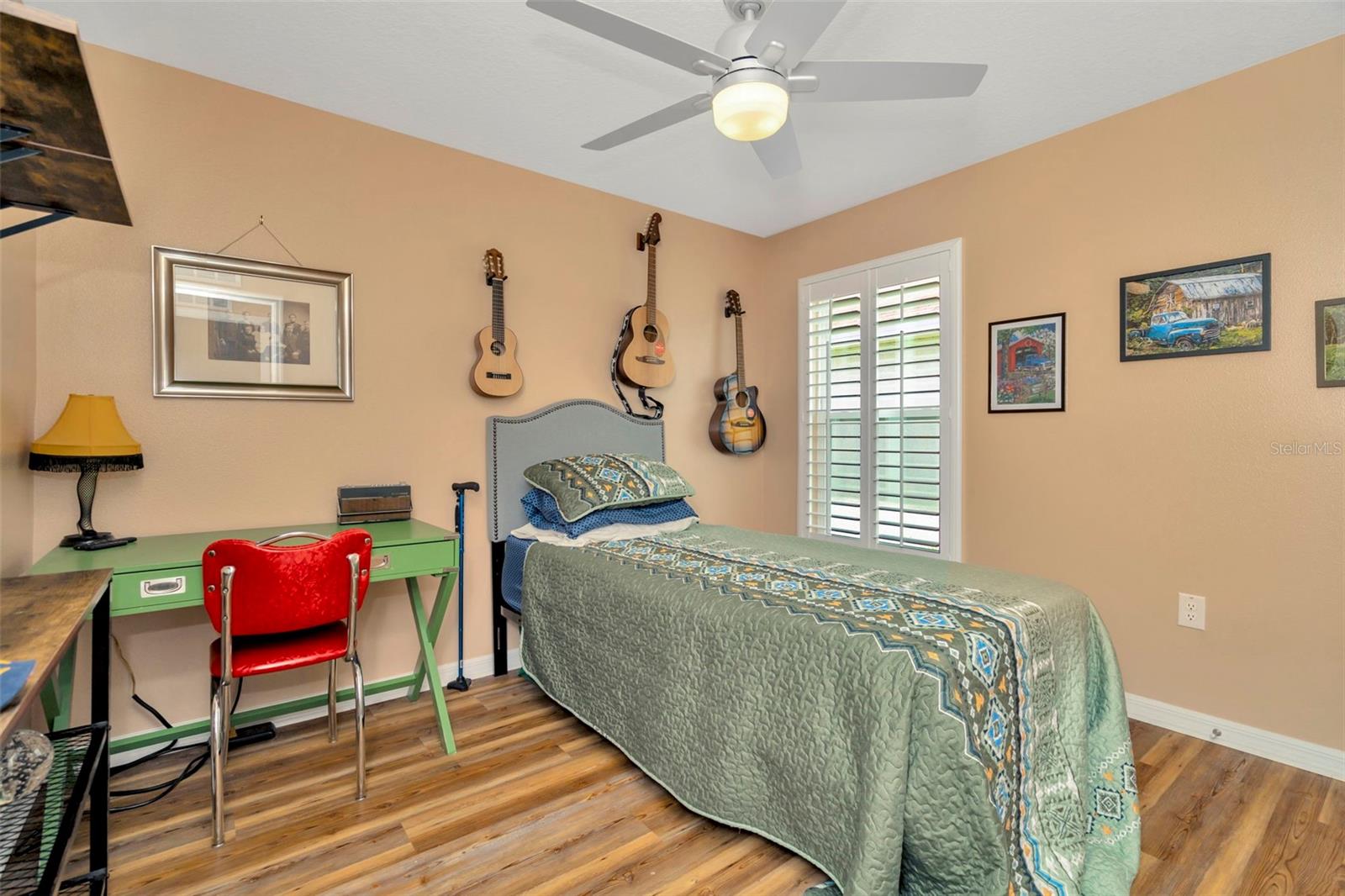 Image 7 of 45 For 16892 Delia Street
