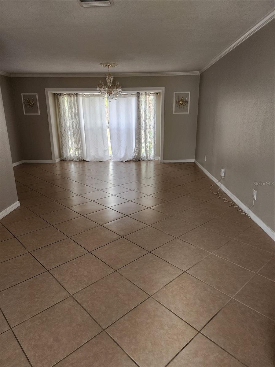 Image 14 of 29 For 6906 Shady Place