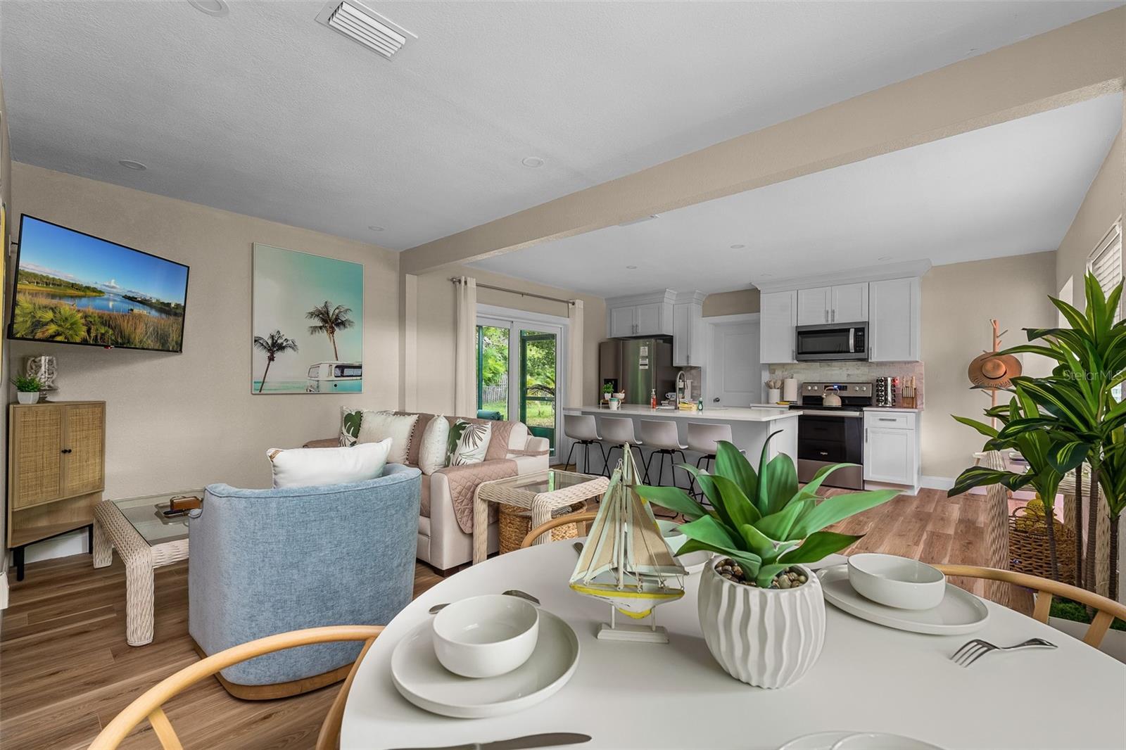 Image 12 of 35 For 616 11th Street Nw