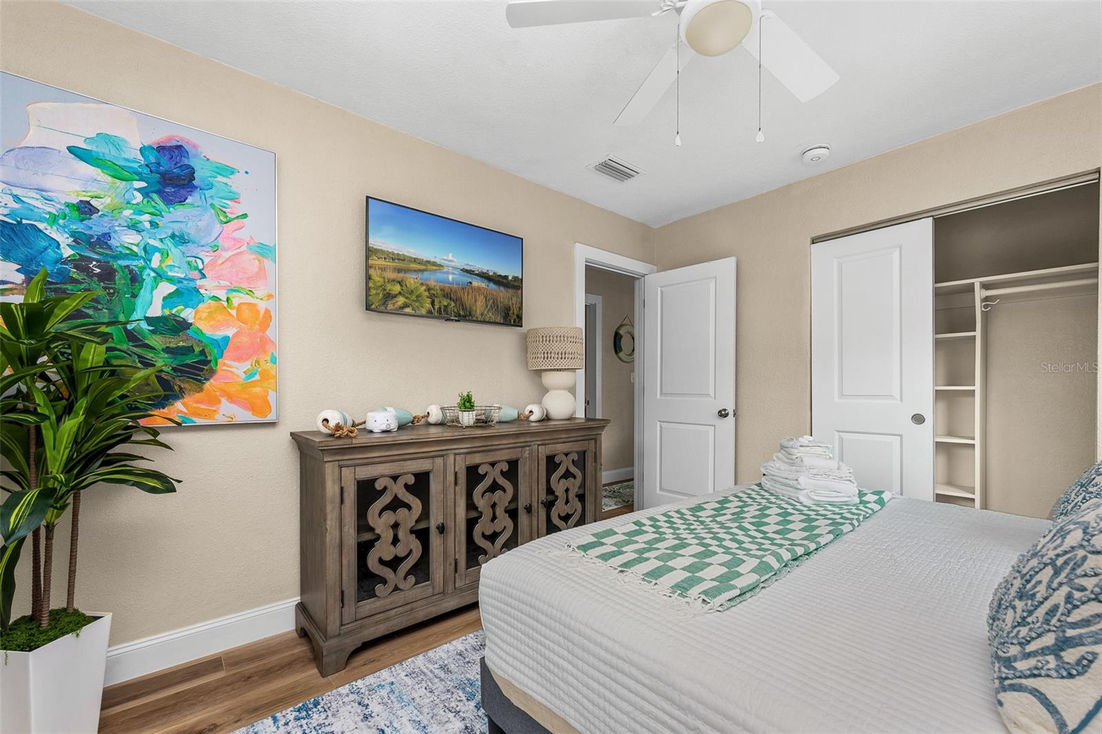 Image 15 of 35 For 616 11th Street Nw