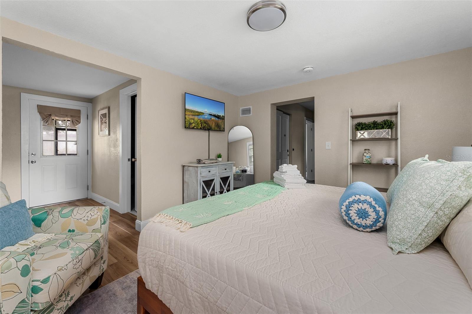 Image 20 of 35 For 616 11th Street Nw