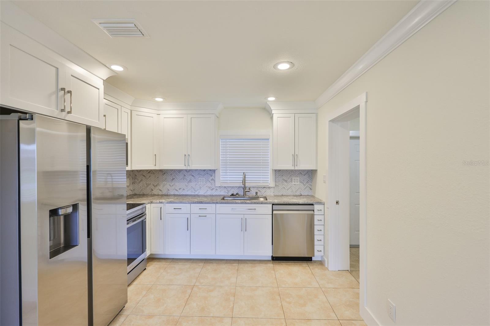 Image 13 of 41 For 404 12th Street Sw