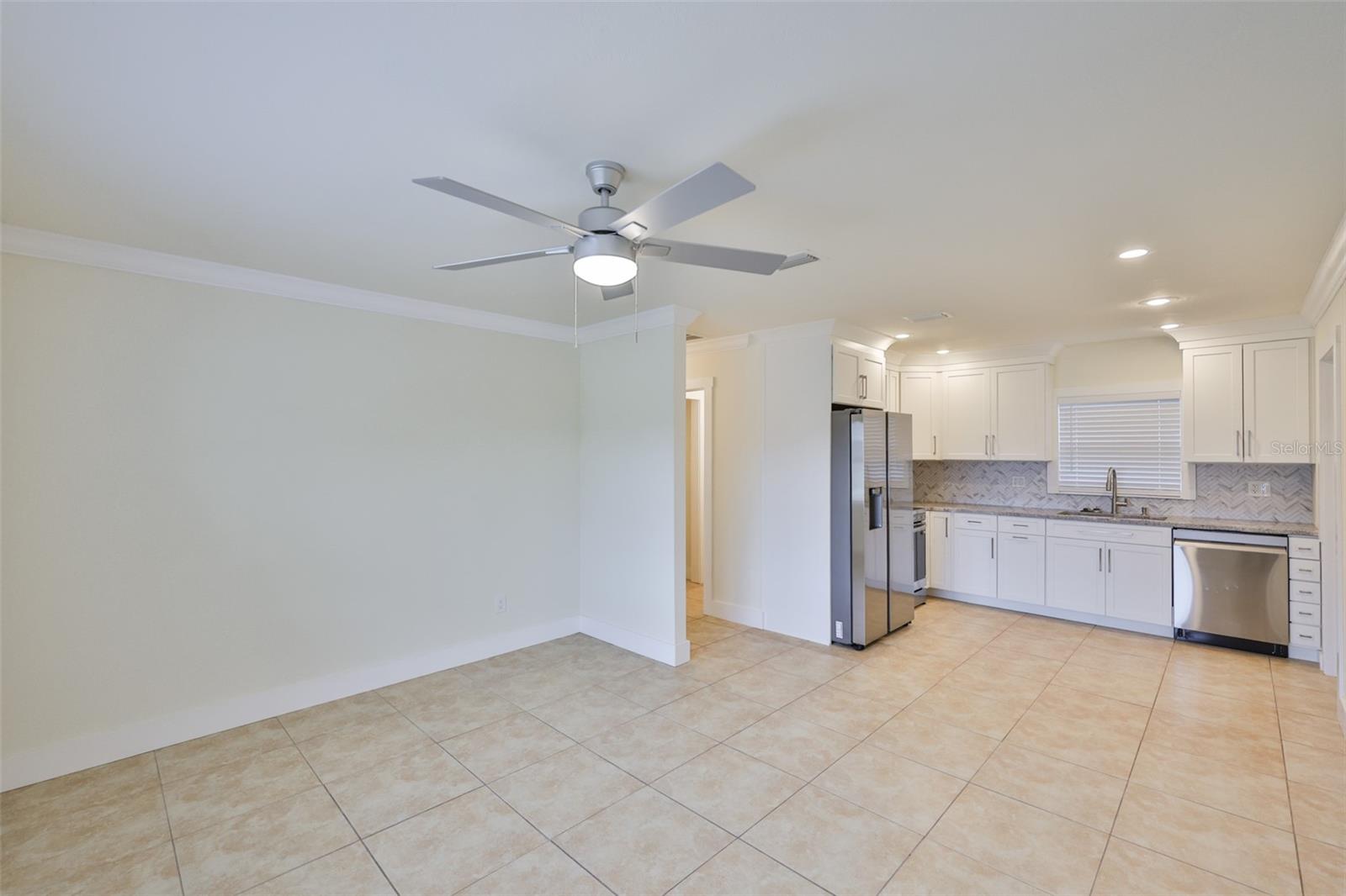 Image 17 of 41 For 404 12th Street Sw