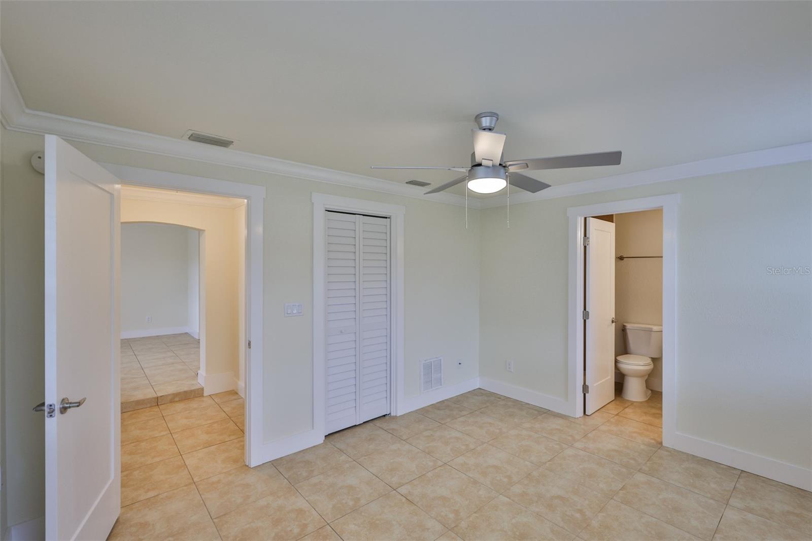 Image 21 of 41 For 404 12th Street Sw