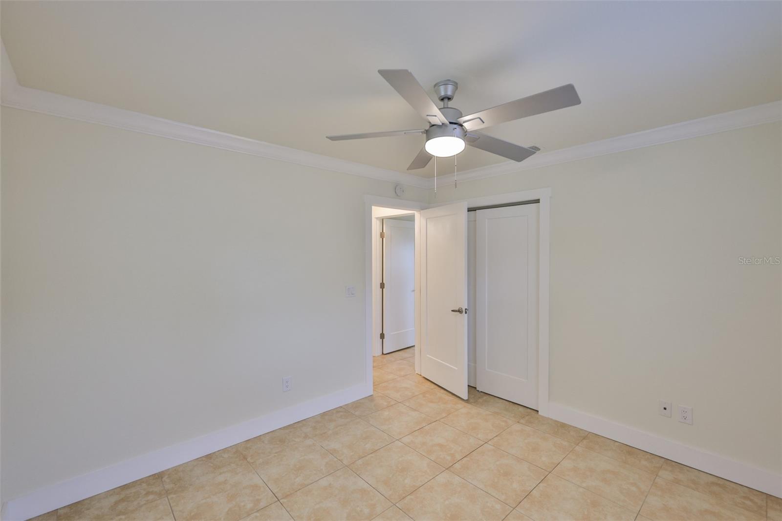 Image 29 of 41 For 404 12th Street Sw