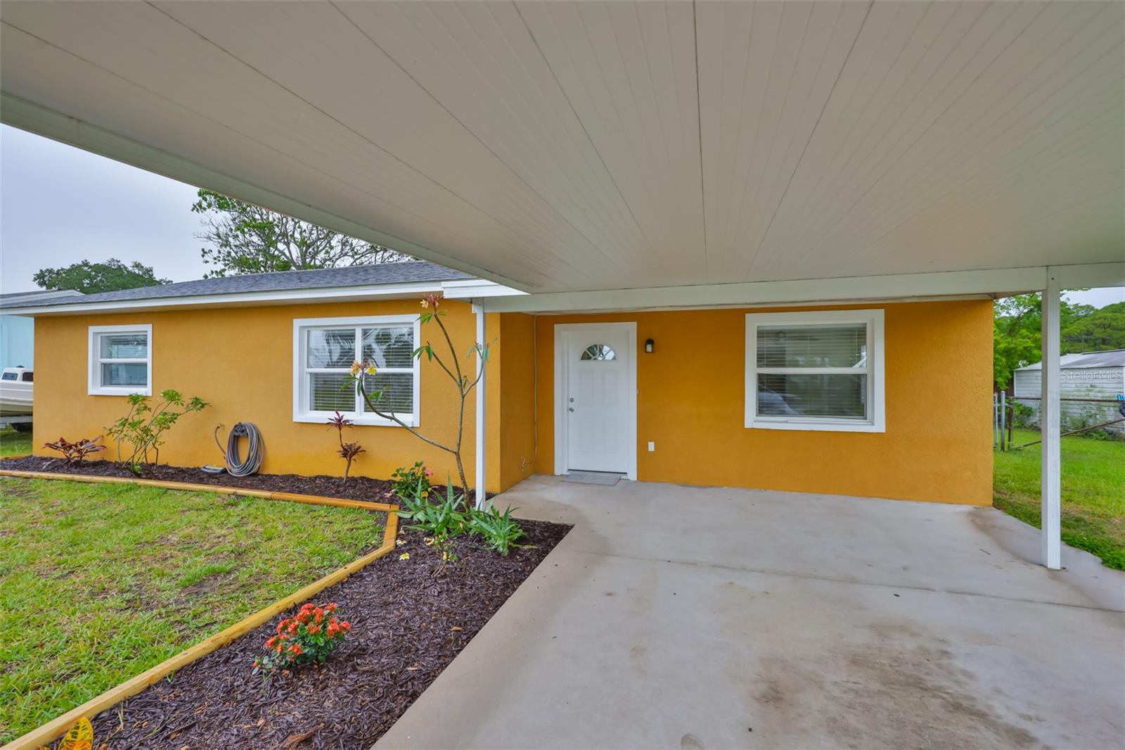 Image 3 of 41 For 404 12th Street Sw