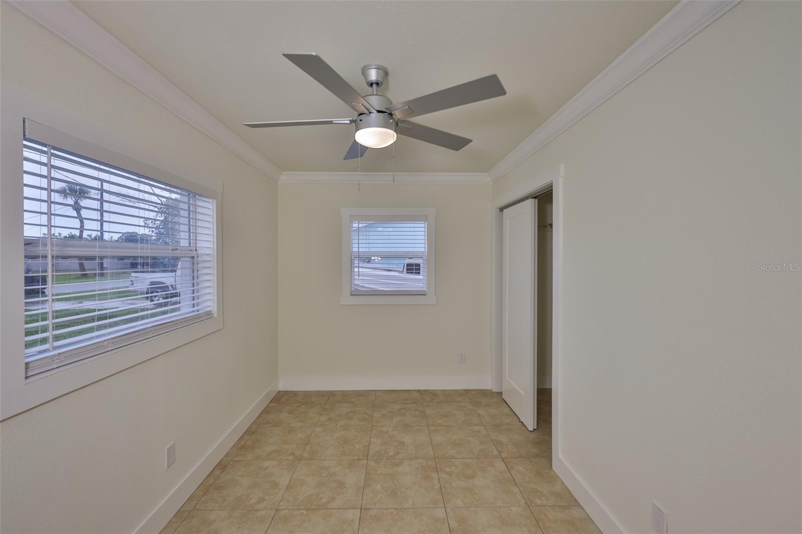 Image 30 of 41 For 404 12th Street Sw