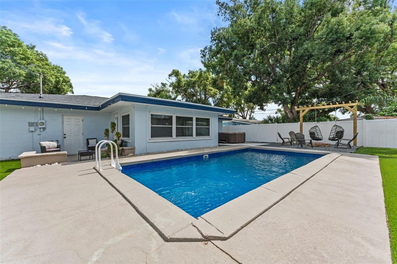 Image 33 of 34 For 1503 4th St Sw