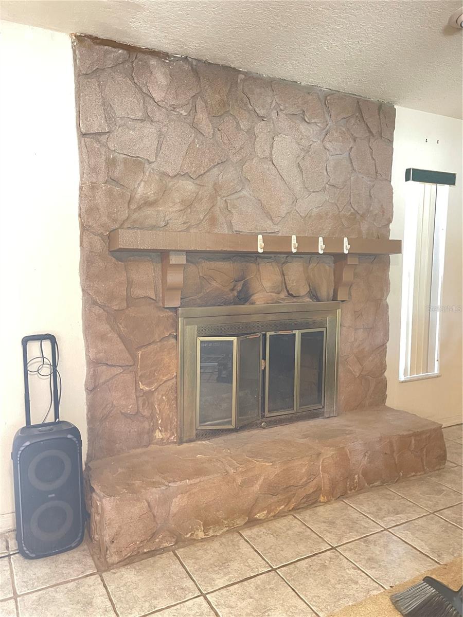 Image 20 of 29 For 8209 Chaucer Drive