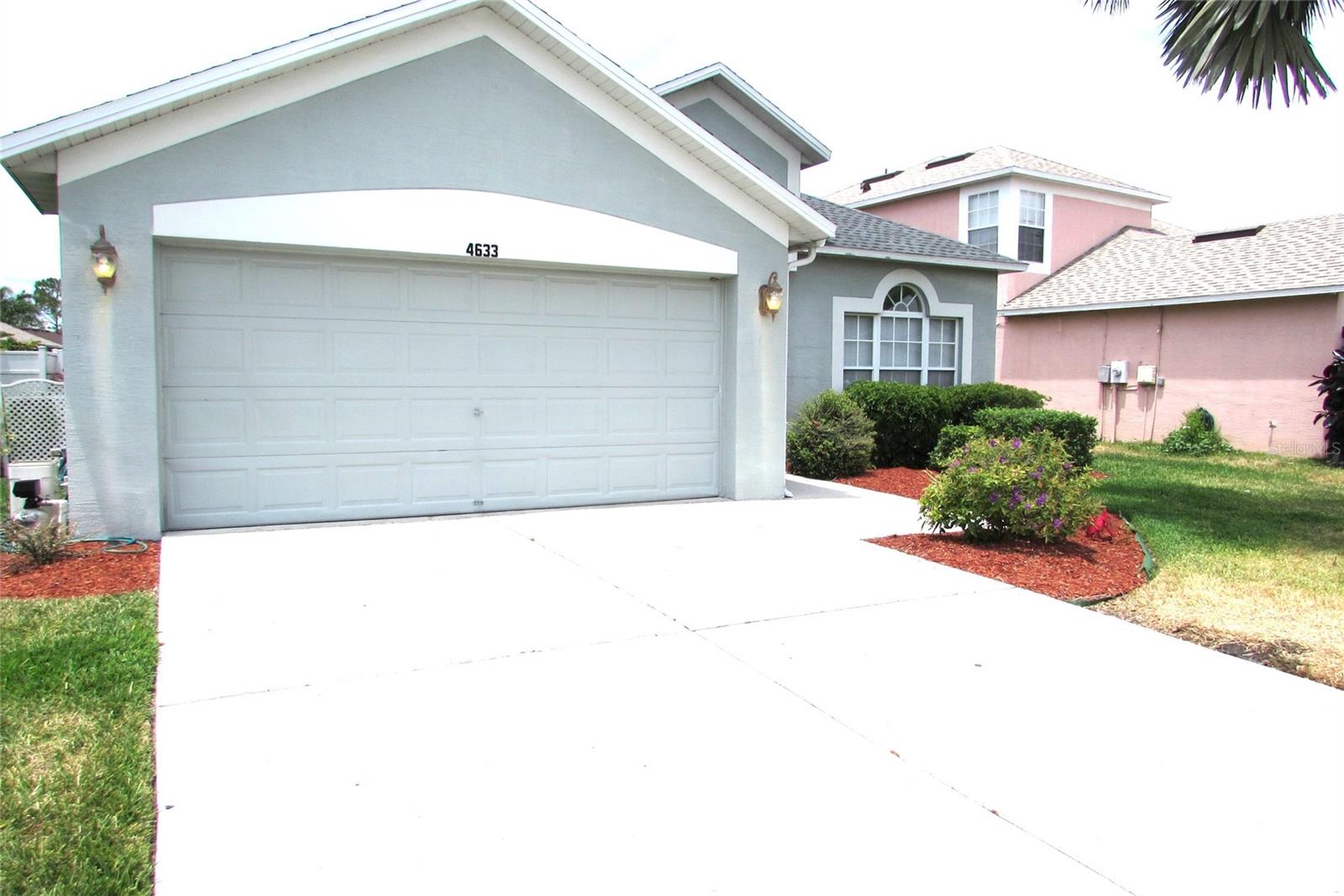 Listing photo id 1 for 4633 Mapletree Loop