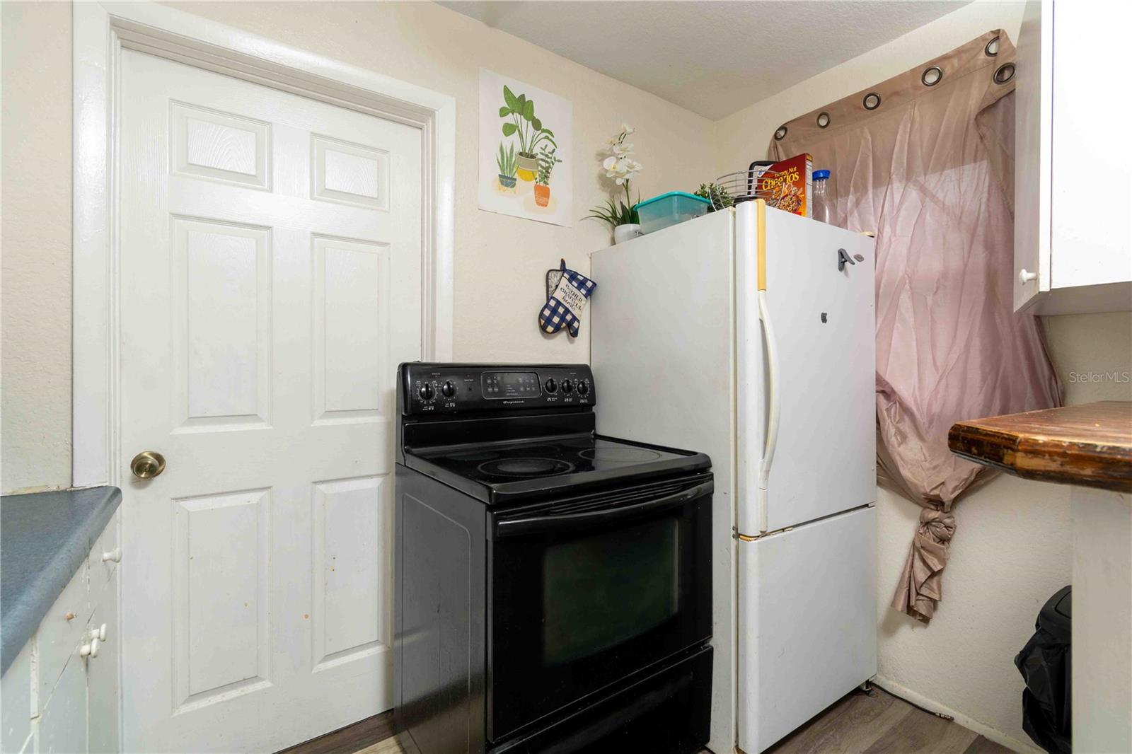Image 13 of 26 For 1142 7th Street Nw
