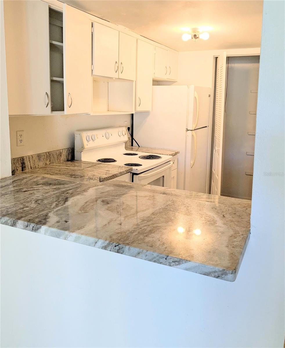 Image 4 of 14 For 3840 Lake Drive 125