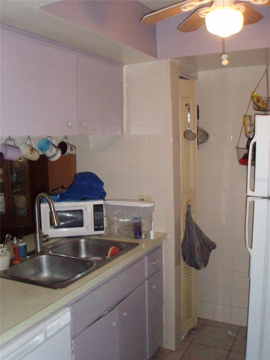 Image 5 of 11 For 4500 Bay Drive 145