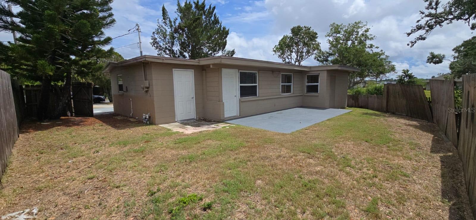 Image 3 of 12 For 10118 114th Terrace