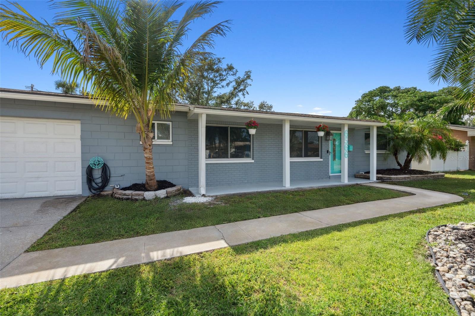 Image 10 of 39 For 6566 20th Street N