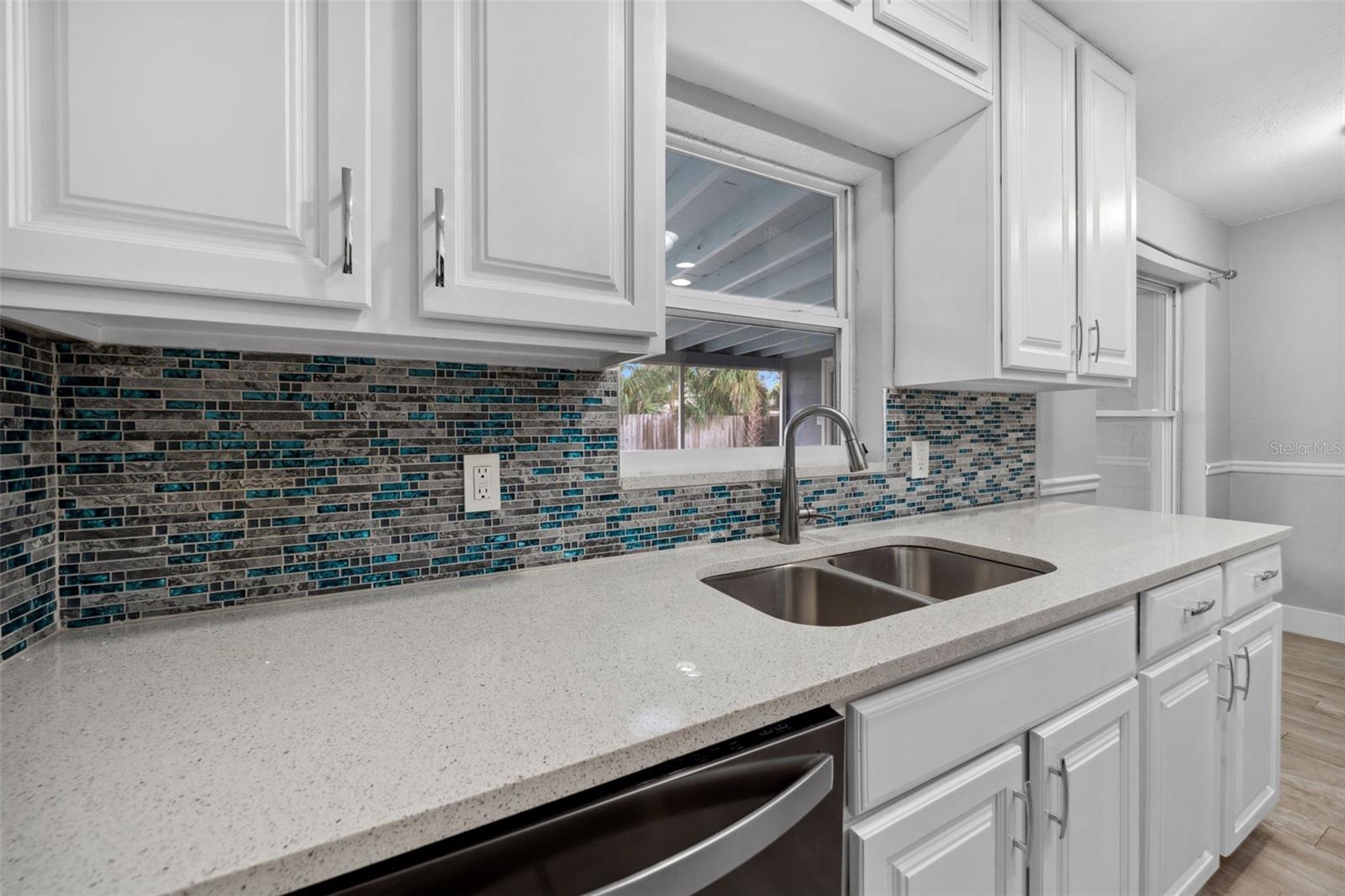 Image 19 of 39 For 6566 20th Street N