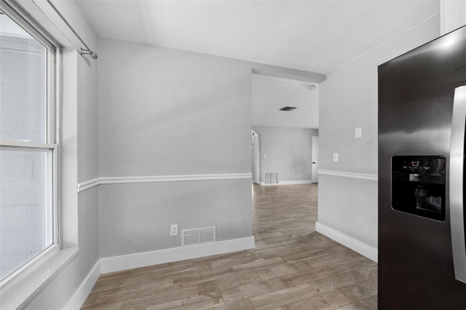 Image 20 of 39 For 6566 20th Street N